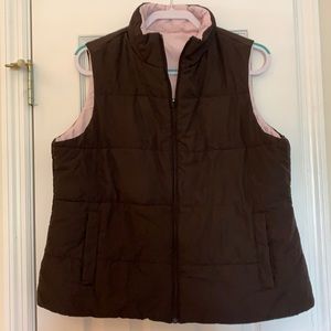 Reversible polyester puffy vest